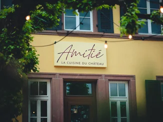 Außenansicht des Restaurant Amitié – La Cuisine du Château im Elsass.