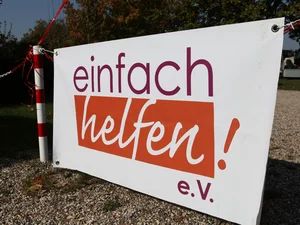 Plakat des Fördervereins Einfach Helfen e. V.