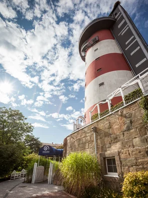 Das Restaurant befindet sich im Erdgeschoss des Leuchtturms.