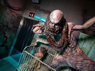 Darsteller im Horror-Setting von Studio -13, Traumatica.