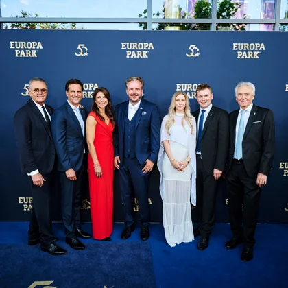 Die Familie Mack auf dem "Blue Carpet" bei der Gala zum 50. Jubiläum des Europa-Park.