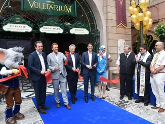 Michael Mack, Roland Mack, Jürgen Mack und Thomas Mack bei der Eröffnung der Attraktion Voletarium im Europa-Park.