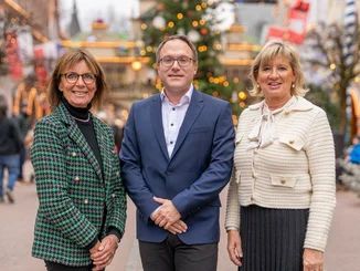 Marianne Mack, Spender Christian Paatsch und Mauriatia Mack im Europa-Park.