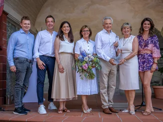 Familie Mack gemeinsam mit Familie Kleine bei der Präsentation der neuen Schmuckkollektion "Mauritia Mack by LEONARDO".